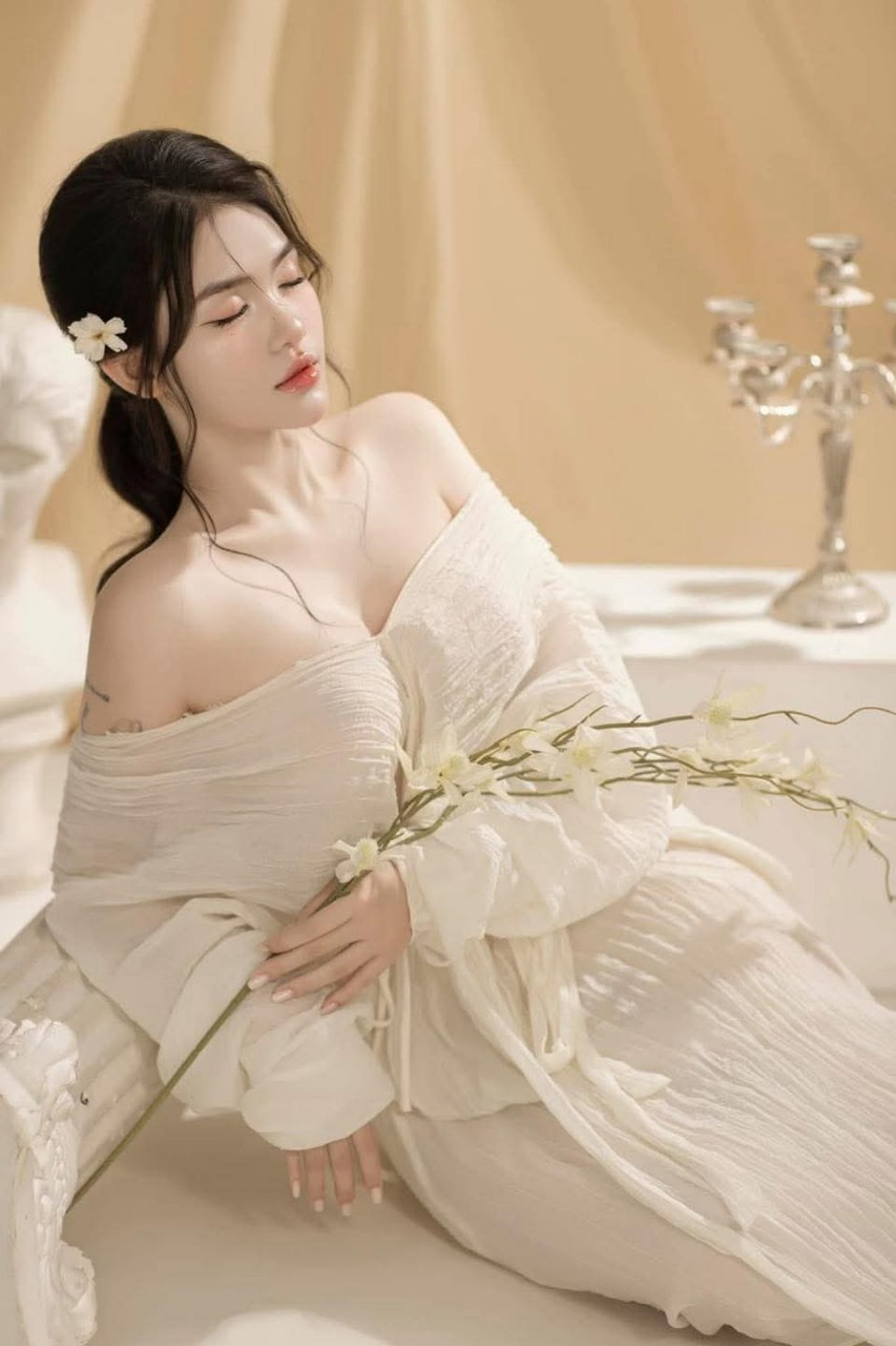 Hình phạt dành cho nữ nhân viên hư hỏng